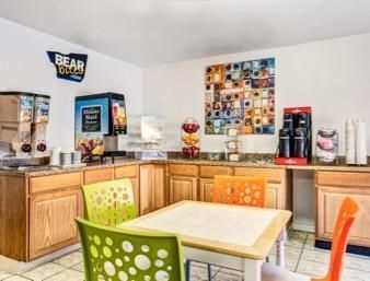 Motel Travelodge By Wyndham Center Strip 2*